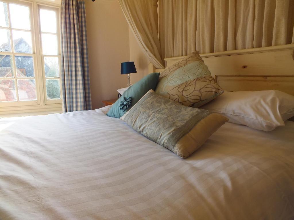 The White Horse Inn كانتربيري الغرفة الصورة